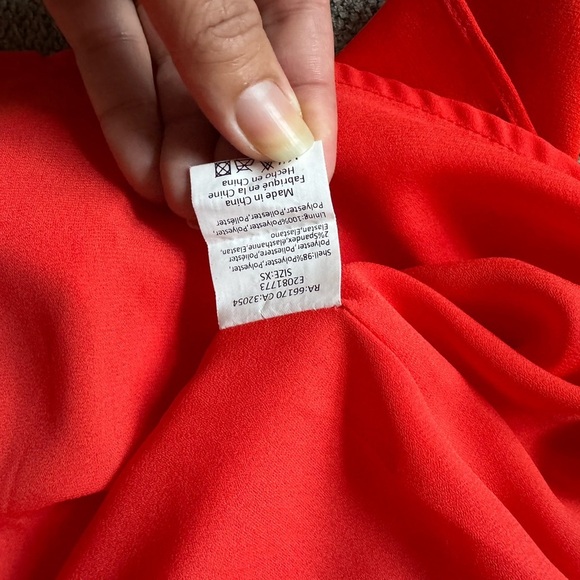 Vibrant Red Sleeveless Dress - Picture 7 of 7